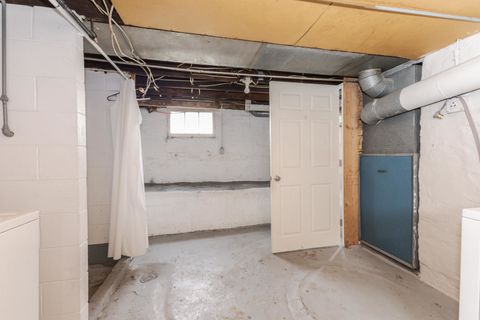 Tiny photo for 1515 W Market Street, Bloomington, IL 61701 (MLS # 12515869)