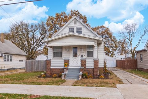 Photo of 1515 W Market Street, Bloomington, IL 61701 (MLS # 12515869)