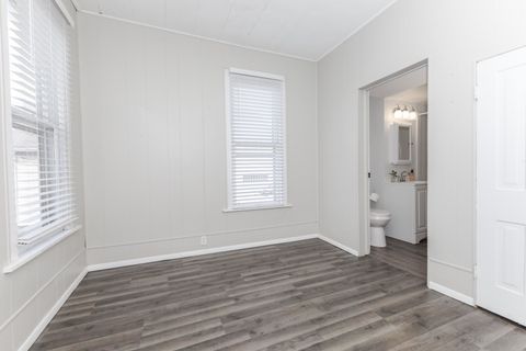 Tiny photo for 1515 W Market Street, Bloomington, IL 61701 (MLS # 12515869)