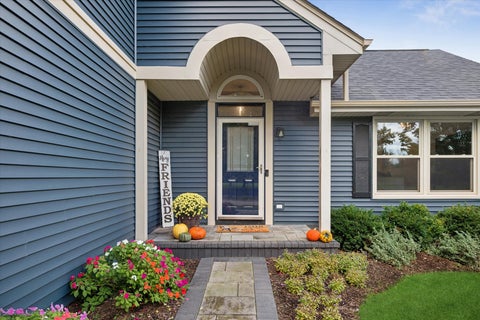 Tiny photo for 197 Sheffield Lane, Vernon Hills, IL 60061 (MLS # 12775204)