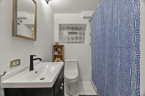 Tiny photo for 7431 N Hoyne Avenue #G, Chicago, IL 60645 (MLS # 12603810)