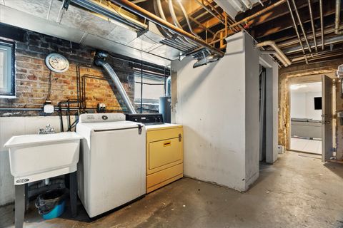 Tiny photo for 7431 N Hoyne Avenue #G, Chicago, IL 60645 (MLS # 12603810)