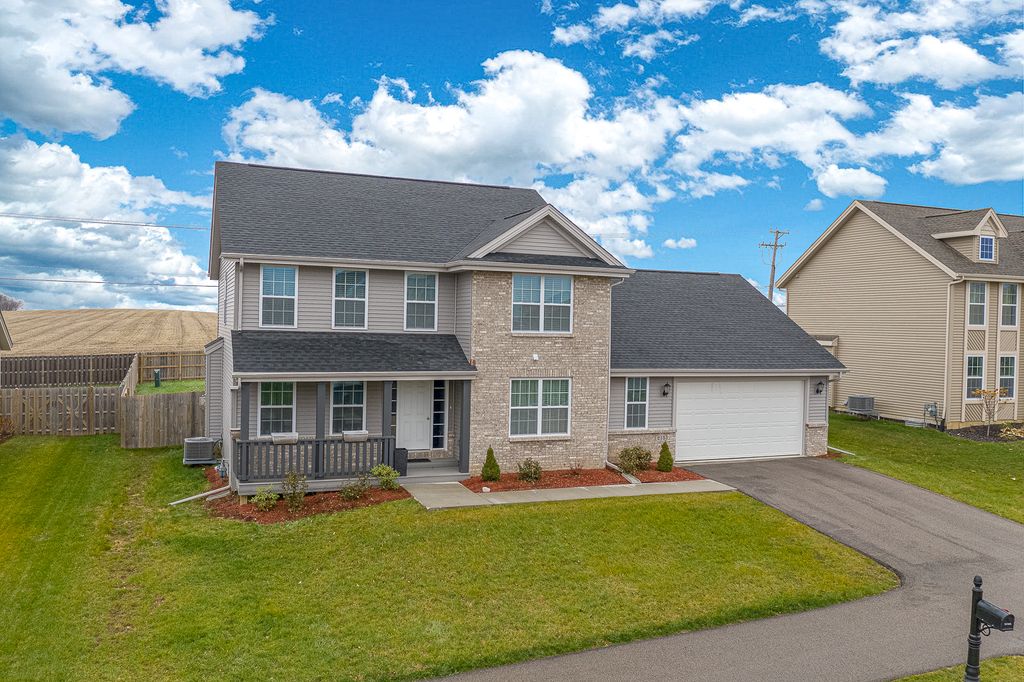 Photo for 215 Trent Lane, Loves Park, IL 61111 (MLS # 12441338)