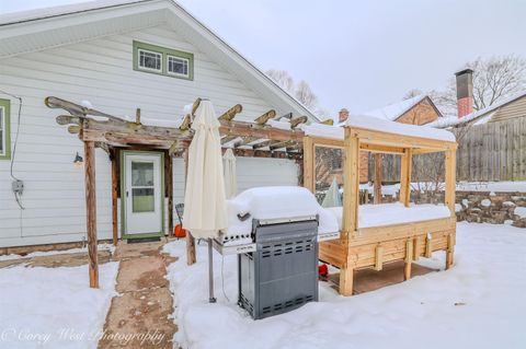 Tiny photo for 606 Paris Avenue, Rockford, IL 61107 (MLS # 100000016)