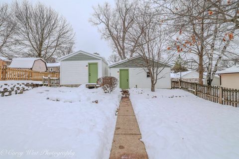 Tiny photo for 606 Paris Avenue, Rockford, IL 61107 (MLS # 100000016)