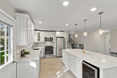 Tiny photo for 1101 E Barberry Lane, Mount Prospect, IL 60056 (MLS # 12789112)