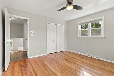 Tiny photo for 1101 E Barberry Lane, Mount Prospect, IL 60056 (MLS # 12789112)