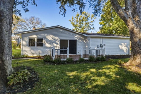 Tiny photo for 1101 E Barberry Lane, Mount Prospect, IL 60056 (MLS # 12789112)
