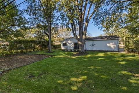 Tiny photo for 1101 E Barberry Lane, Mount Prospect, IL 60056 (MLS # 12789112)