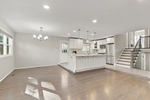 Tiny photo for 1101 E Barberry Lane, Mount Prospect, IL 60056 (MLS # 12789112)