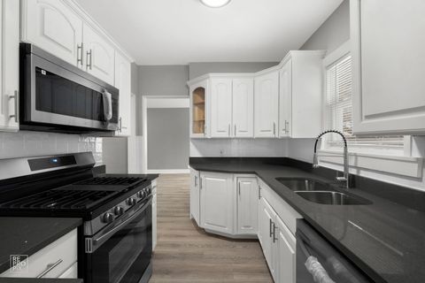 Tiny photo for 7732 S Paxton Avenue, Chicago, IL 60649 (MLS # 12599854)