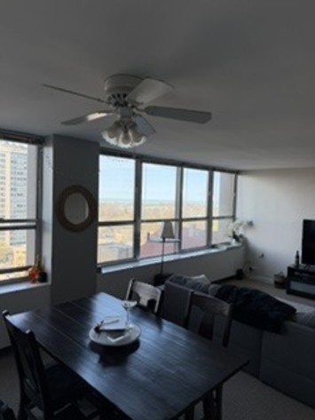 655 W IRVING PARK Road 1104