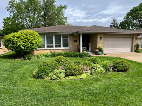 A home in Park Ridge