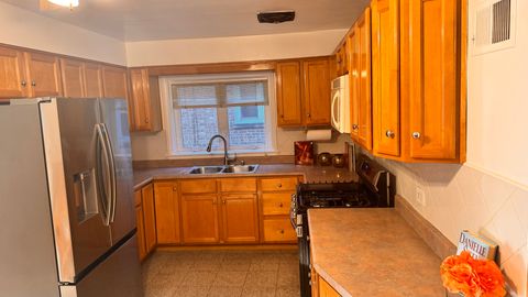 Tiny photo for 5501 N California Avenue #1N, Chicago, IL 60625 (MLS # 12521187)