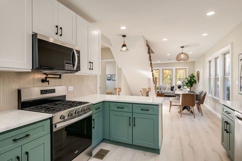 Tiny photo for 5144 N Kolmar Avenue, Chicago, IL 60630 (MLS # 12510552)