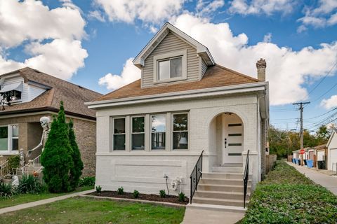 Tiny photo for 5144 N Kolmar Avenue, Chicago, IL 60630 (MLS # 12510552)