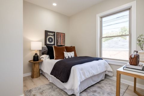 Tiny photo for 5144 N Kolmar Avenue, Chicago, IL 60630 (MLS # 12510552)