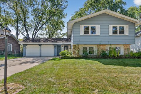 Photo of 1365 Blair Lane, Hoffman Estates, IL 60169 (MLS # 12477838)
