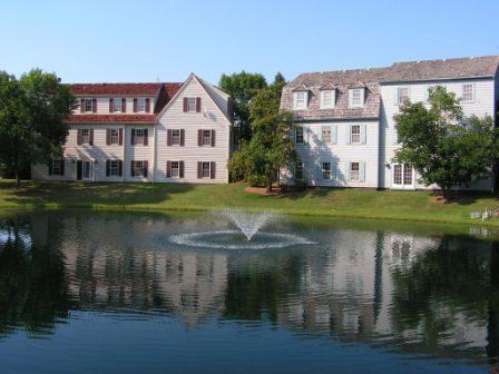 1625 W Colonial Parkway