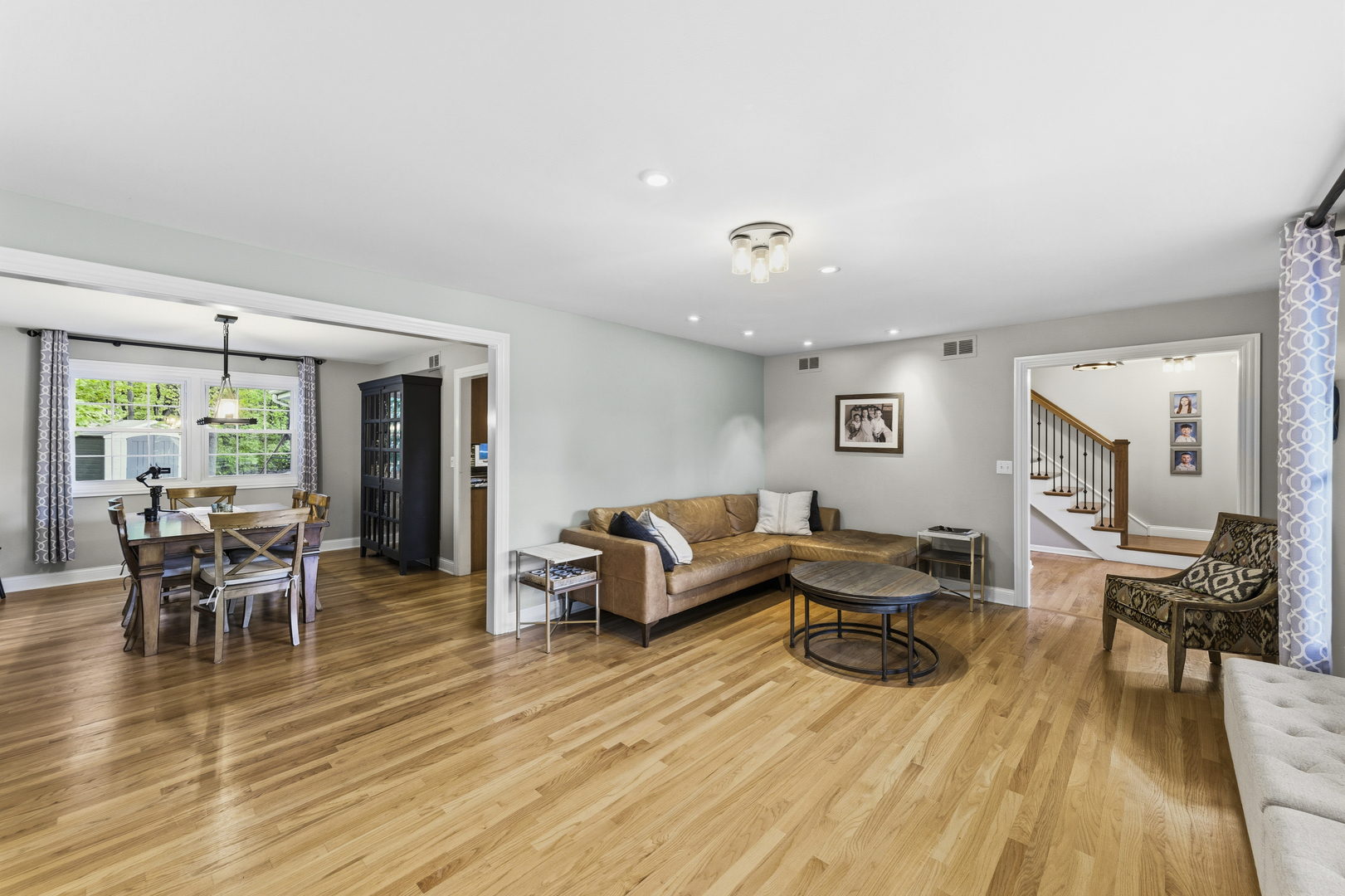 756 OAKWOOD Drive