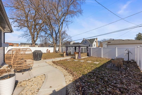 Tiny photo for 9525 Parkside Avenue, Oak Lawn, IL 60453 (MLS # 12707379)