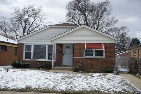 A home in DOLTON