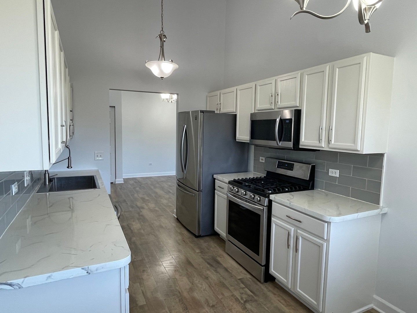 881 N Swift Road 308