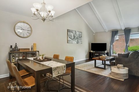 Tiny photo for 230 W GOLFVIEW Terrace, Palatine, IL 60067 (MLS # 12379373)