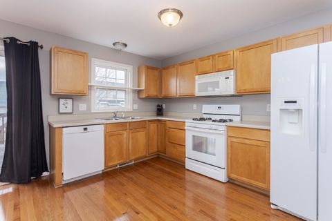 Tiny photo for 450 Beechwood Court, Normal, IL 61761 (MLS # 12582801)