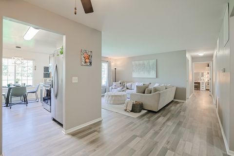 Tiny photo for 875 Golf Course Road #2, Crystal Lake, IL 60014 (MLS # 12617077)