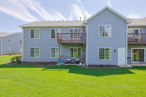 Tiny photo for 875 Golf Course Road #2, Crystal Lake, IL 60014 (MLS # 12617077)