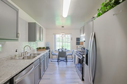 Tiny photo for 875 Golf Course Road #2, Crystal Lake, IL 60014 (MLS # 12617077)