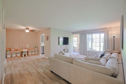 Tiny photo for 875 Golf Course Road #2, Crystal Lake, IL 60014 (MLS # 12617077)