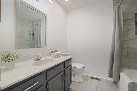 Tiny photo for 875 Golf Course Road #2, Crystal Lake, IL 60014 (MLS # 12617077)