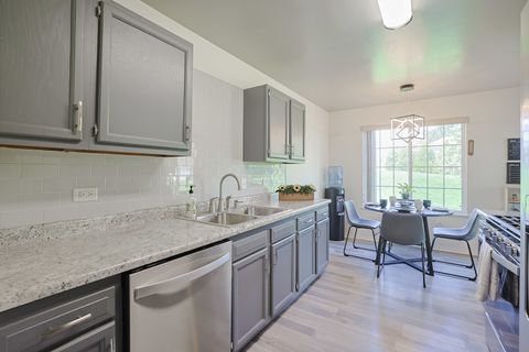 Tiny photo for 875 Golf Course Road #2, Crystal Lake, IL 60014 (MLS # 12617077)