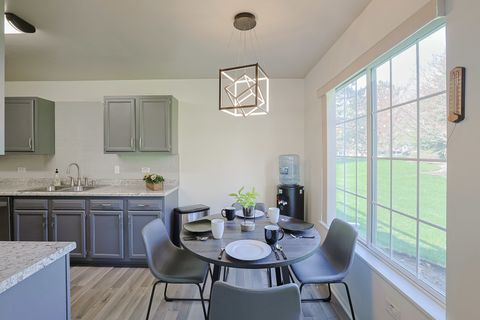 Tiny photo for 875 Golf Course Road #2, Crystal Lake, IL 60014 (MLS # 12617077)