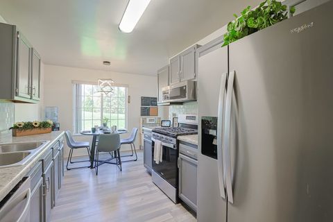 Tiny photo for 875 Golf Course Road #2, Crystal Lake, IL 60014 (MLS # 12617077)