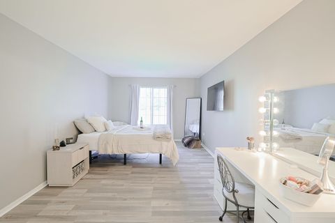 Tiny photo for 875 Golf Course Road #2, Crystal Lake, IL 60014 (MLS # 12617077)