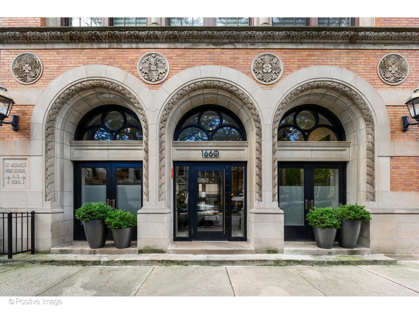 1660 N Hudson Avenue 1K