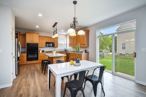 Tiny photo for 298 Fairhaven Drive, St. Charles, IL 60175 (MLS # 12649568)