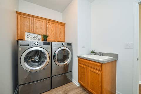 Tiny photo for 298 Fairhaven Drive, St. Charles, IL 60175 (MLS # 12649568)