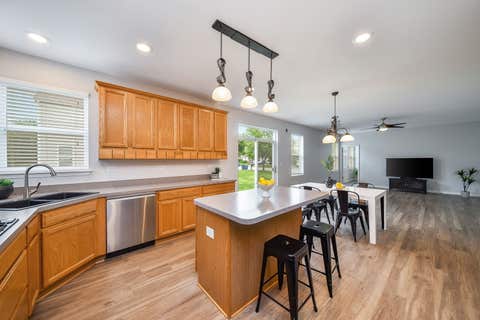Tiny photo for 298 Fairhaven Drive, St. Charles, IL 60175 (MLS # 12649568)