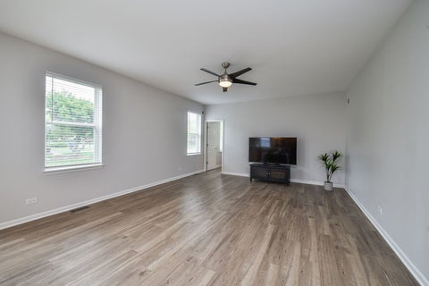 Tiny photo for 298 Fairhaven Drive, St. Charles, IL 60175 (MLS # 12649568)