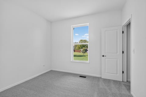 Tiny photo for 373 Cottrell Lane, Aurora, IL 60506 (MLS # 12645438)