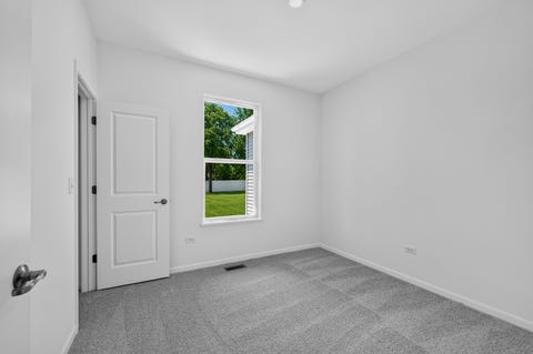 Tiny photo for 373 Cottrell Lane, Aurora, IL 60506 (MLS # 12645438)