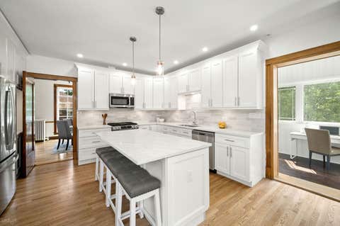Tiny photo for 5100 N Long Avenue, Chicago, IL 60630 (MLS # 12739338)