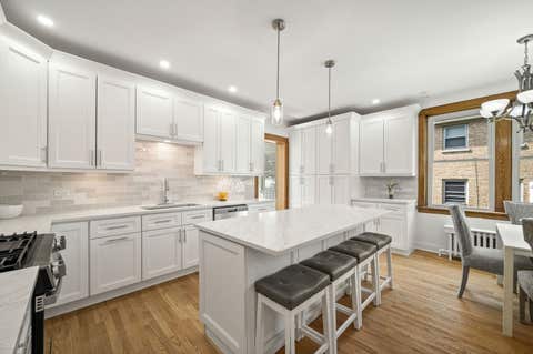 Tiny photo for 5100 N Long Avenue, Chicago, IL 60630 (MLS # 12739338)