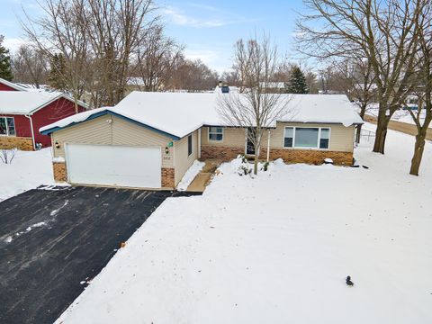 Tiny photo for 6418 MARTIN Street, Crystal Lake, IL 60014 (MLS # 12529167)
