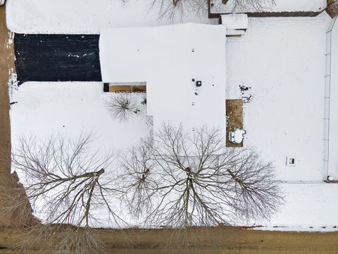 Tiny photo for 6418 MARTIN Street, Crystal Lake, IL 60014 (MLS # 12529167)