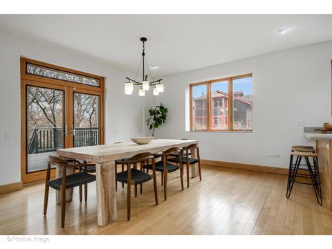 Tiny photo for 2801 W Eastwood Avenue, Chicago, IL 60625 (MLS # 12579185)